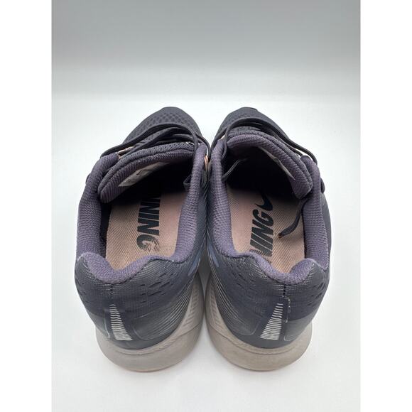 Nike Sneakers - Women's 10 - Picture 2 of 5